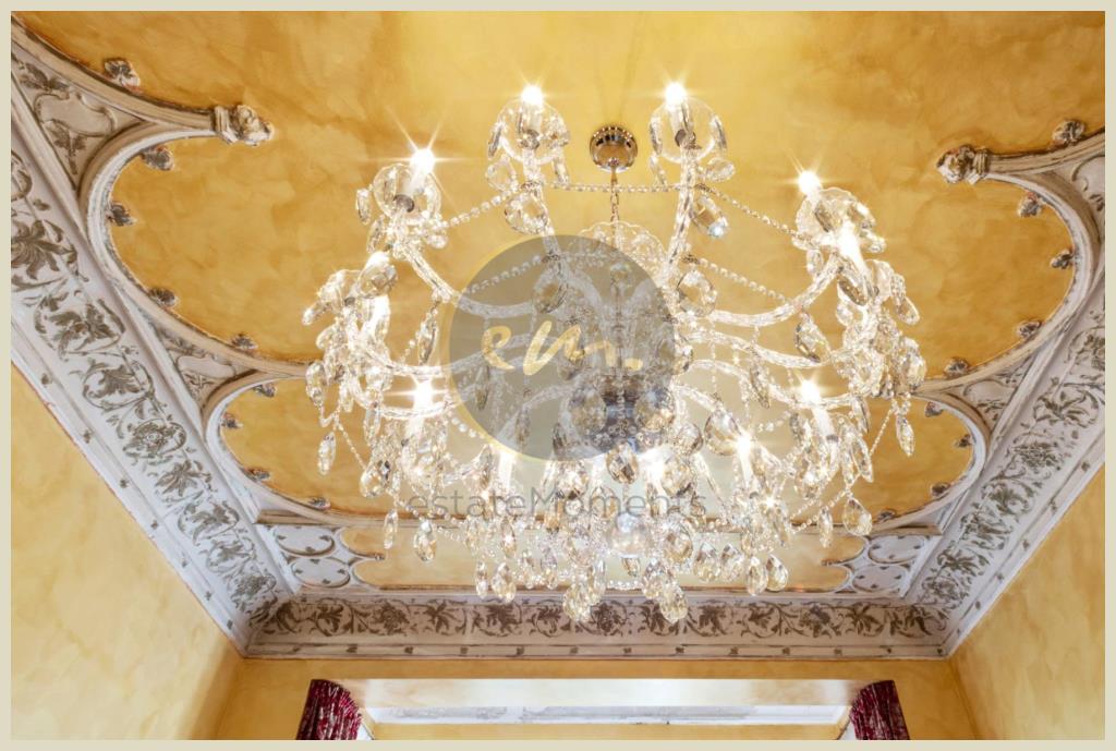 Deckendetail (Wohnen)