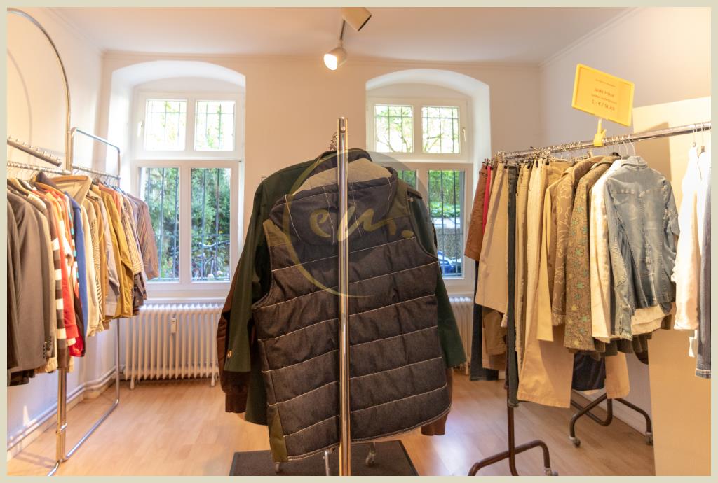 Gewerbefläche (Gartenseite)