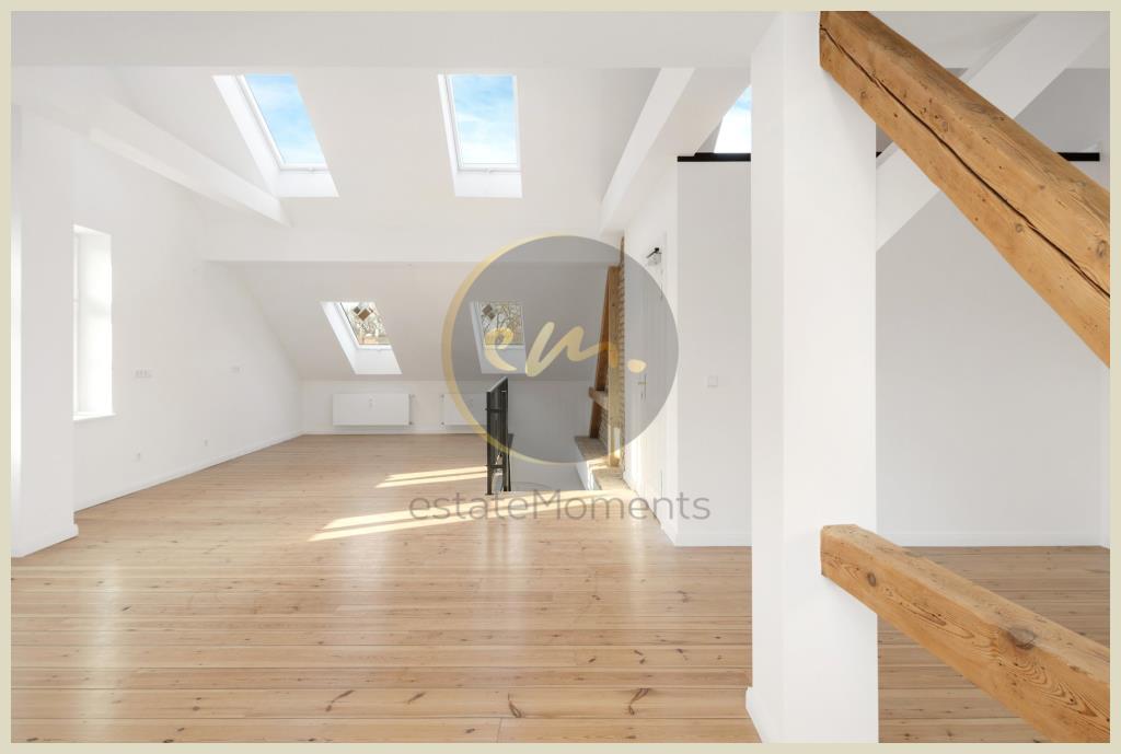 Wohnen mit Küchenbereich (DG)