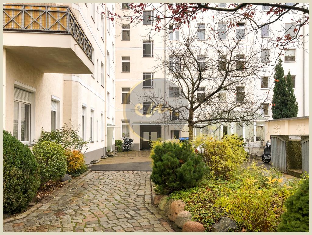 Gebäuderückseite/Innenhof