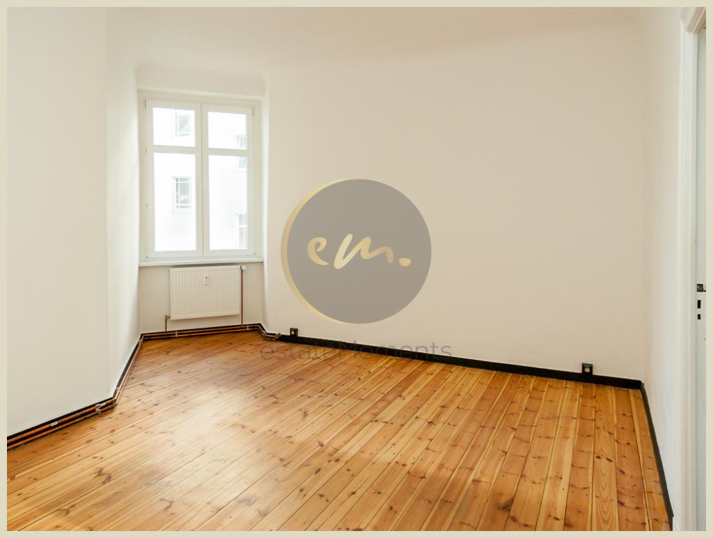 Schlafen (aus Nachbarwohnung)