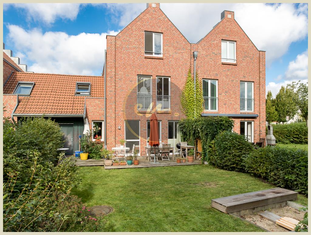 Potsdam - Attraktive Doppelhaushälfte: Vorerst zur Kapitalanlage, später zur Eigennutzung...