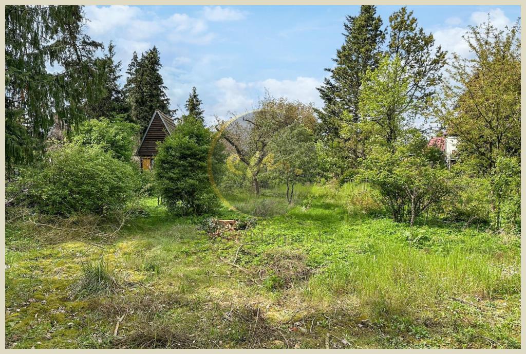 Berlin - Bauplatz in attraktiver Lage in Berlin-Mahlsdorf an der Stadtteilgrenze zu Kaulsdorf