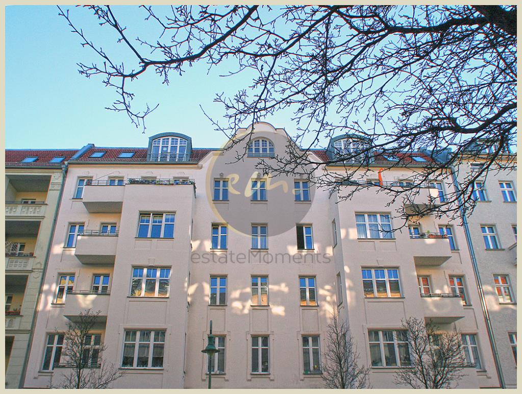 Berlin - Berlin-Friedrichshain: Etagenwohnung im Altbau, Balkon mit Südostausrichtung