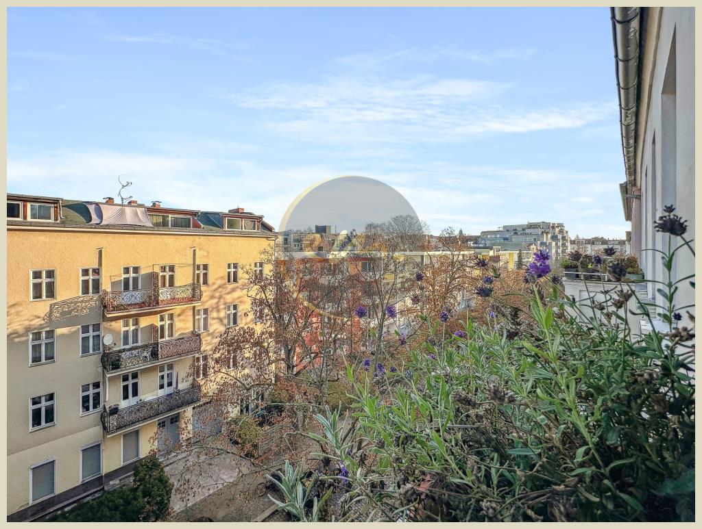 Berlin - 2-Zimmer-Altbauwohnung mit Balkon in ruhiger Seitenstraße von Berlin-Steglitz