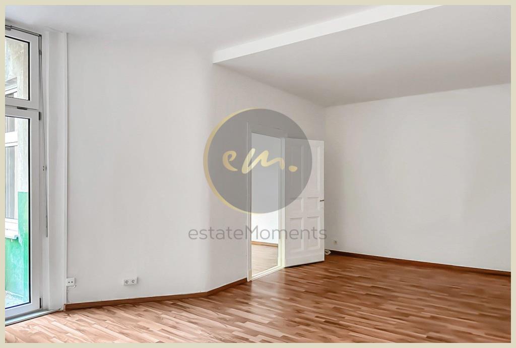 Berlin - Bezugsfreie 2-Zimmer-Altbauwohnung mit Loggia in Berlin-Schöneberg...