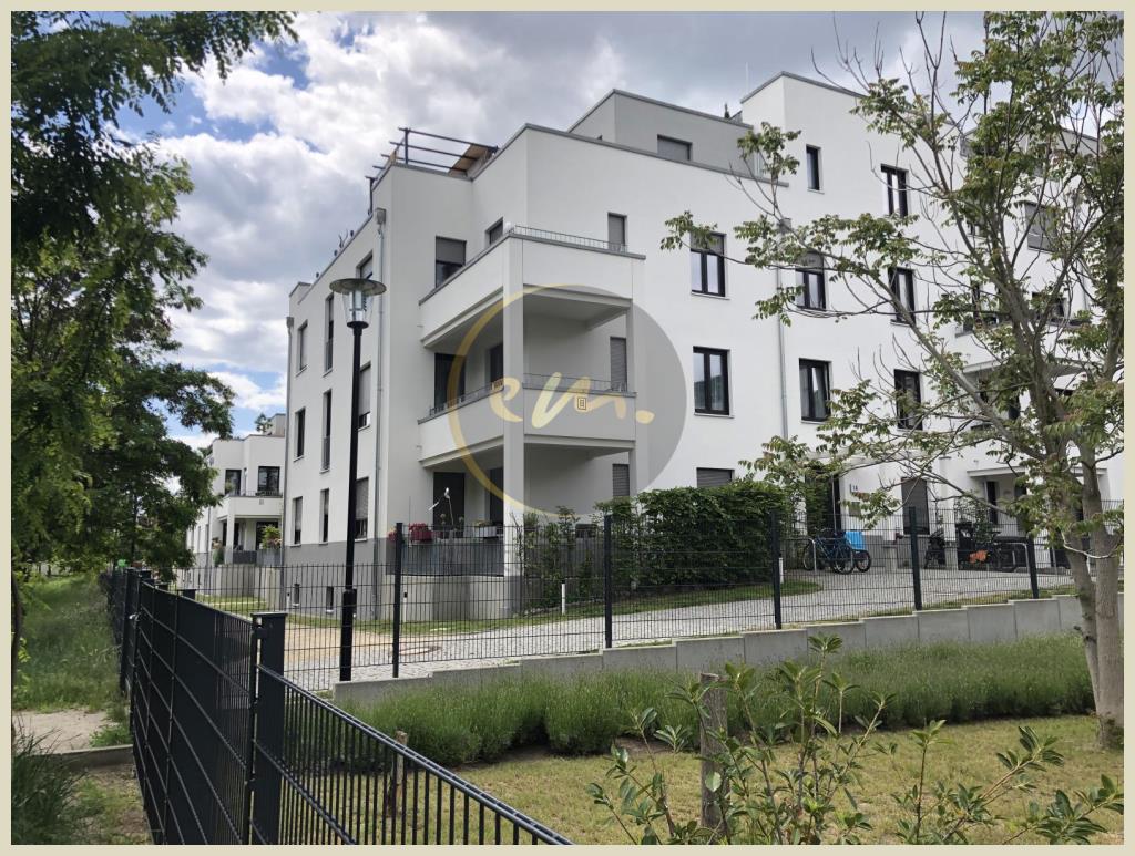 Berlin - Helle und schöne Etagenwohnung mit großem Balkon und Blick ins Grüne