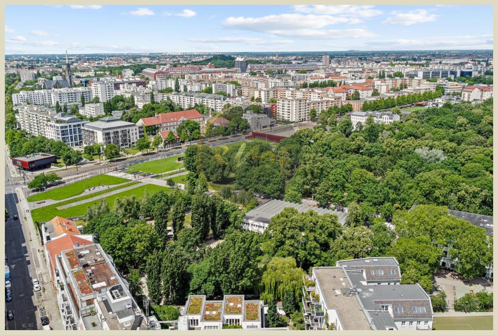 Berlin - Modern, attraktive Ausstattung, Loft-Atmosphäre, ruhige Lage, Balkon mit Ausblick...